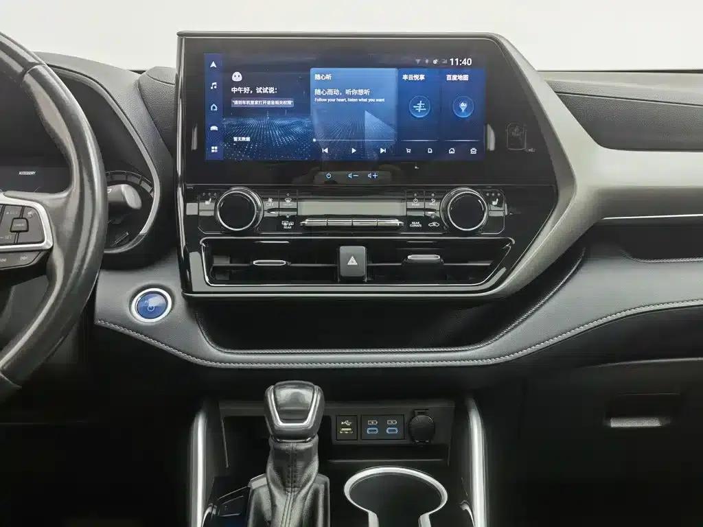 2022 Toyota Highlander Hybrid 2.5L AWD Premium 7-Seater — миниатюра 12
