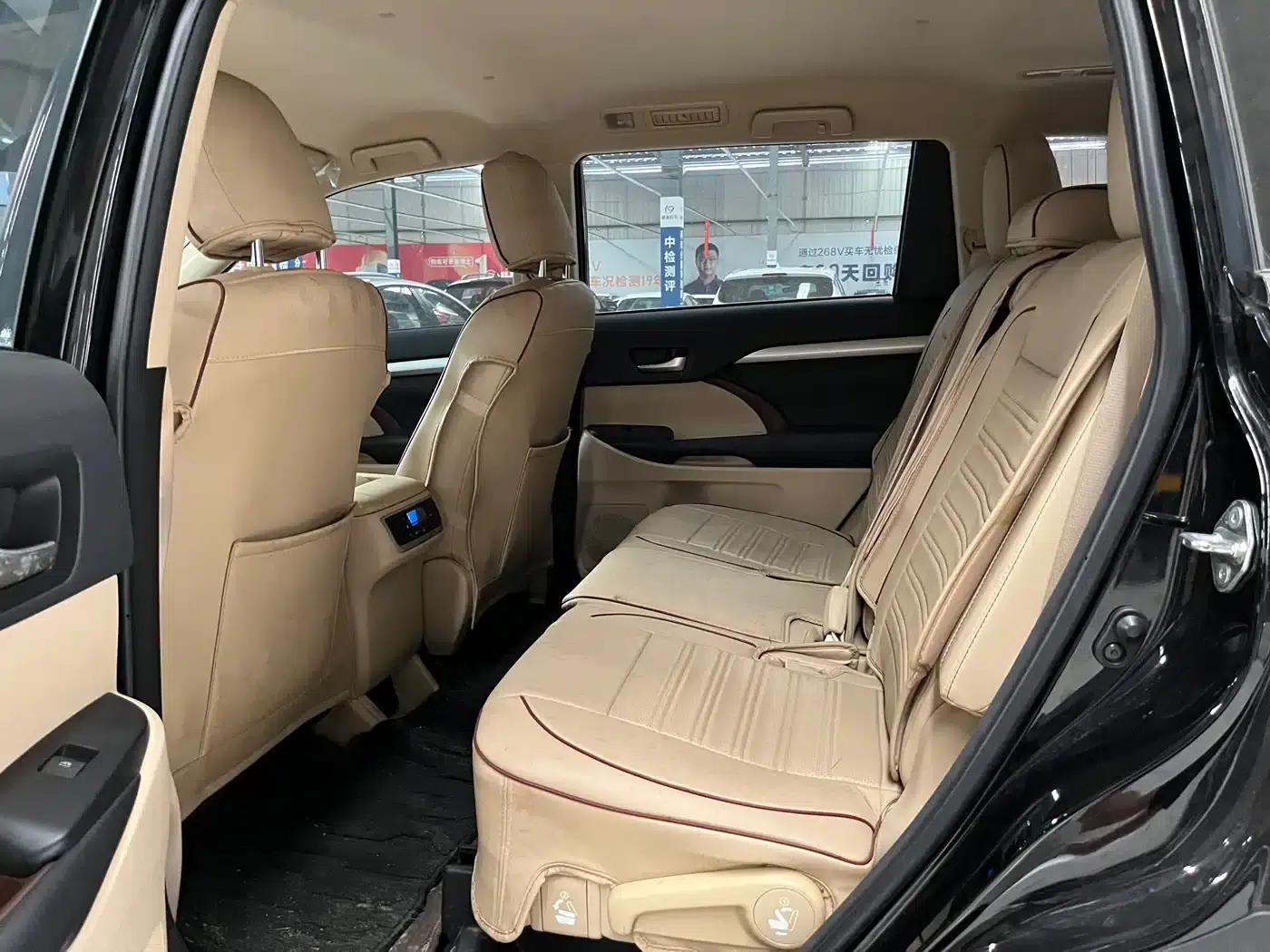 2015 Highlander 2.0T AWD Elite Edition 7-seater — миниатюра 11