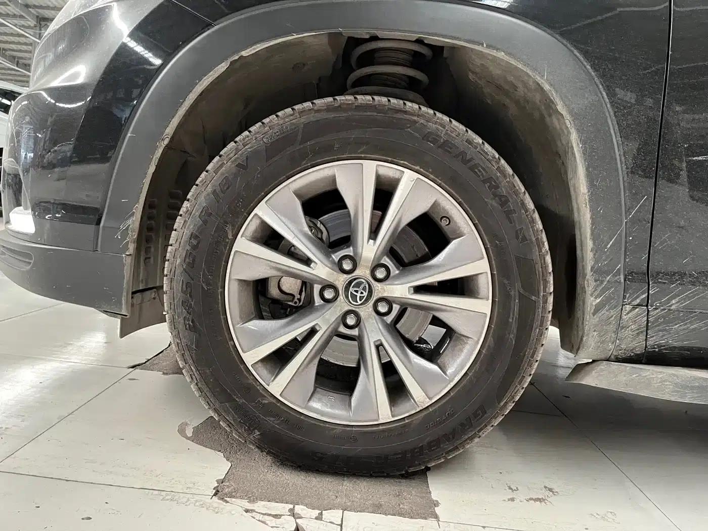 2015 Highlander 2.0T AWD Elite Edition 7-seater — миниатюра 13