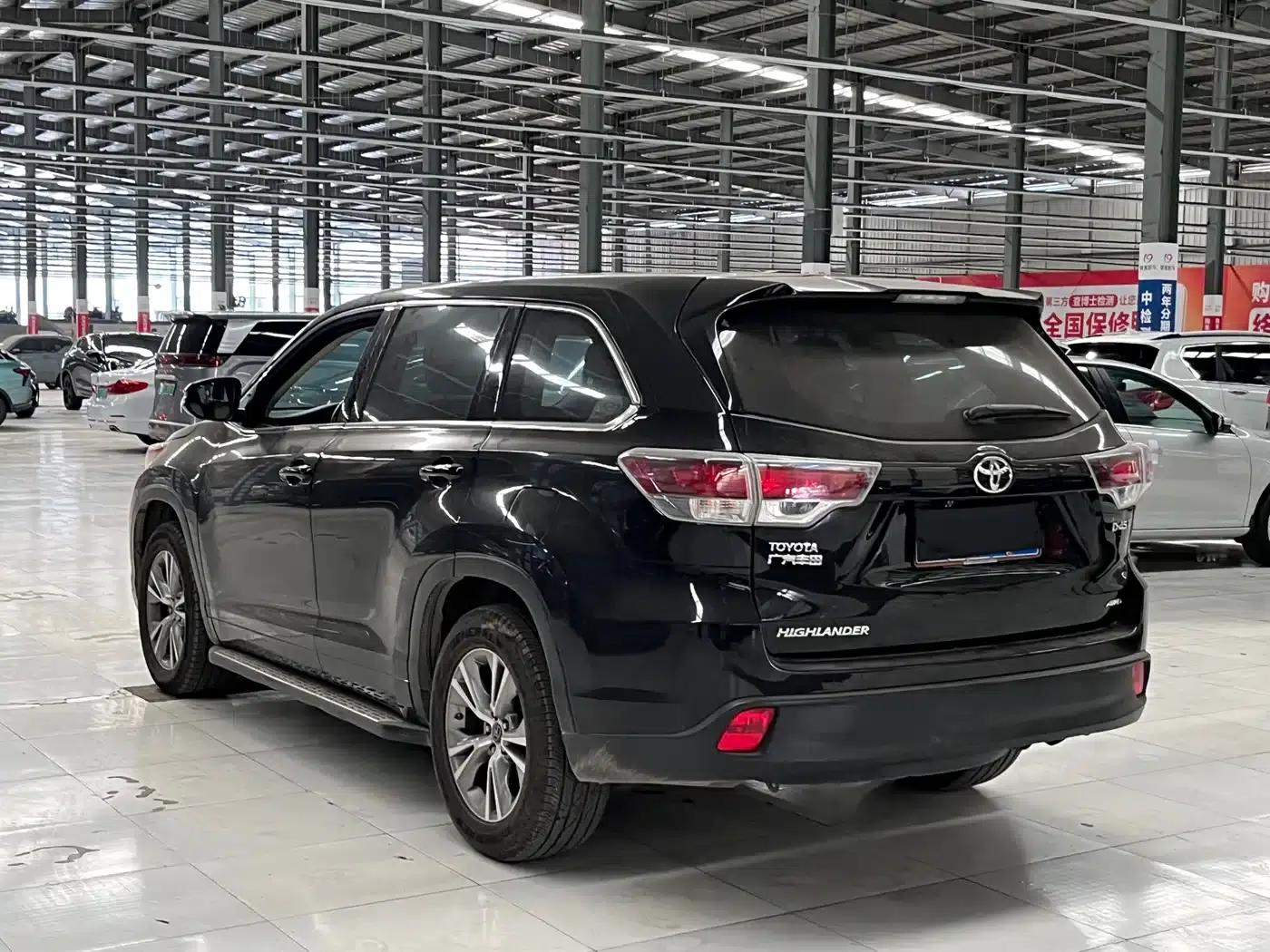 2015 Highlander 2.0T AWD Elite Edition 7-seater — миниатюра 14