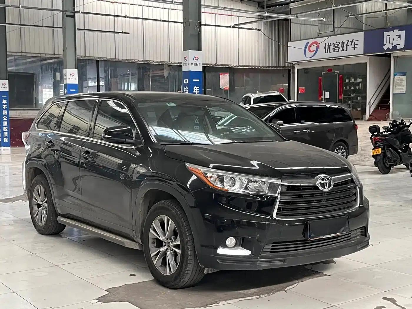 2015 Highlander 2.0T AWD Elite Edition 7-seater — миниатюра 3