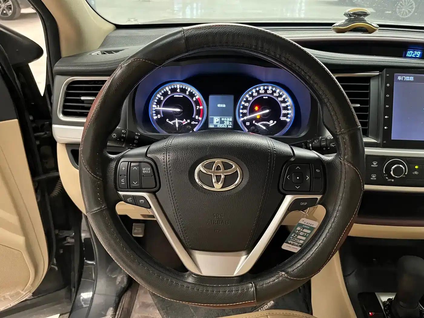 2015 Highlander 2.0T AWD Elite Edition 7-seater — миниатюра 8