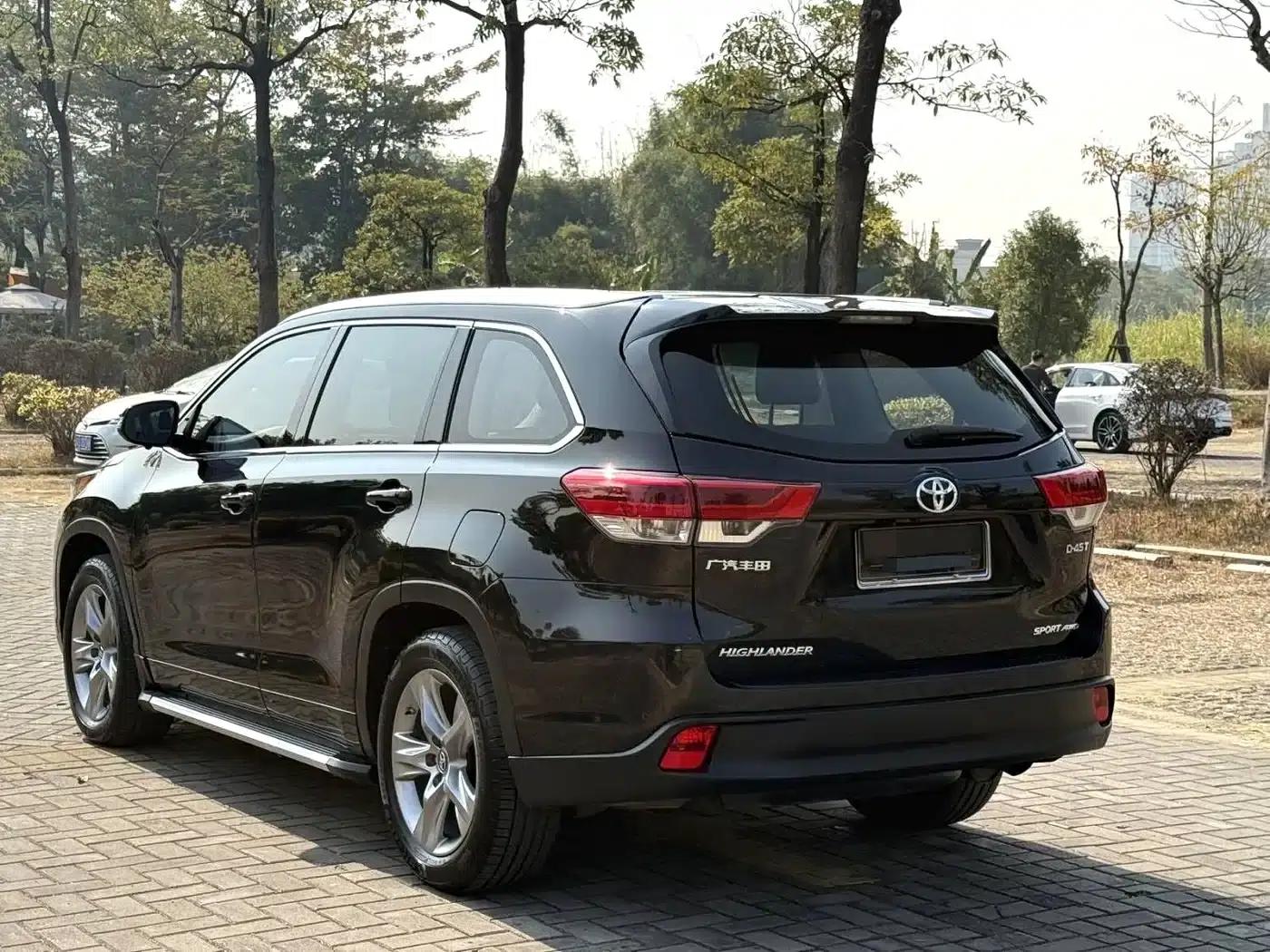 2021 Toyota Highlander 2.0T AWD Luxury 7-seater — миниатюра 4