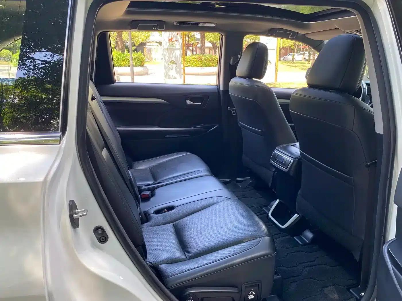 2018 Toyota Highlander 2.0T 4WD Premium Edition 7-seater (National V Emission Standard) — миниатюра 23