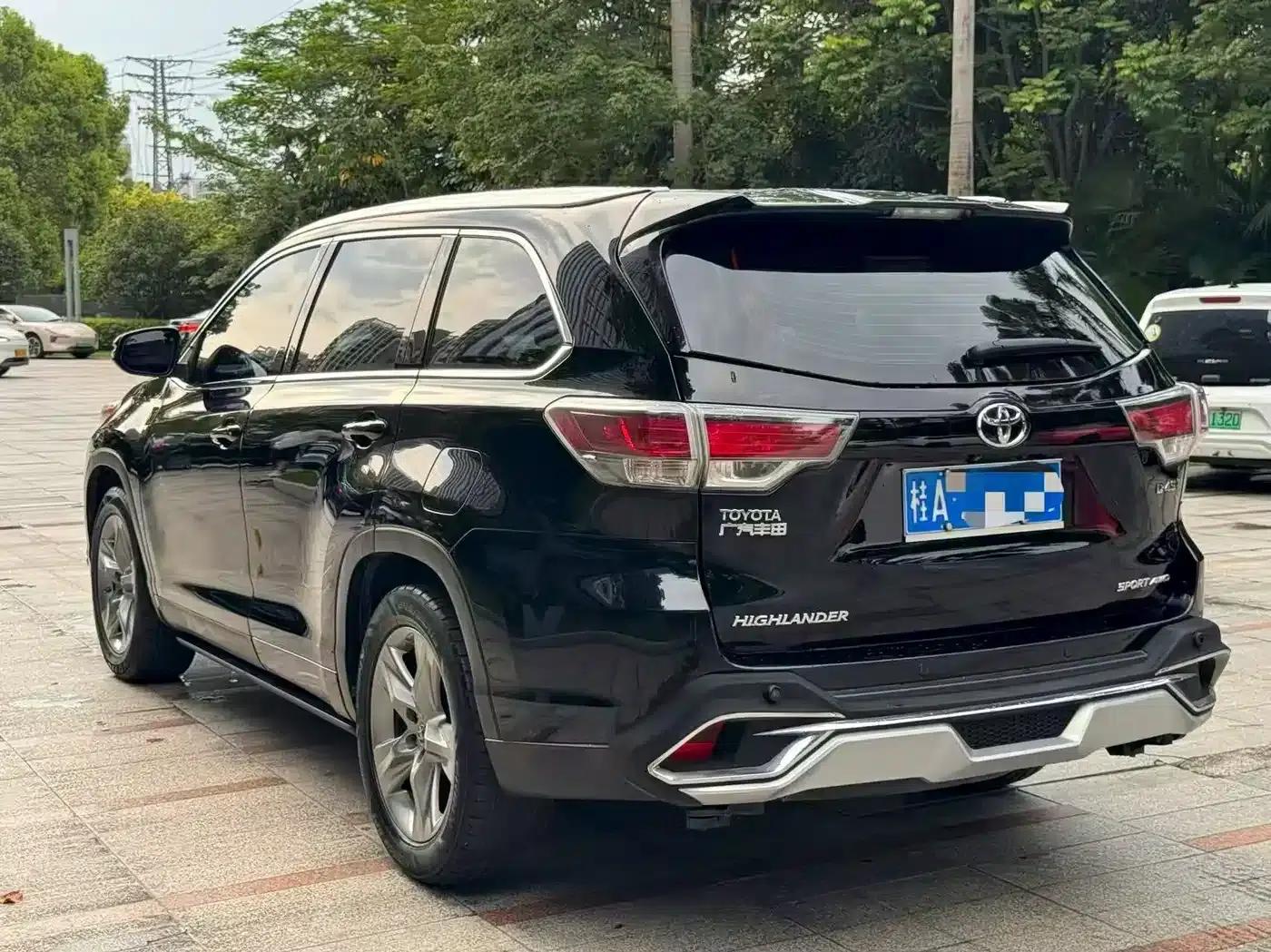 2015 Highlander 2.0T AWD Luxury 7-seater — миниатюра 4