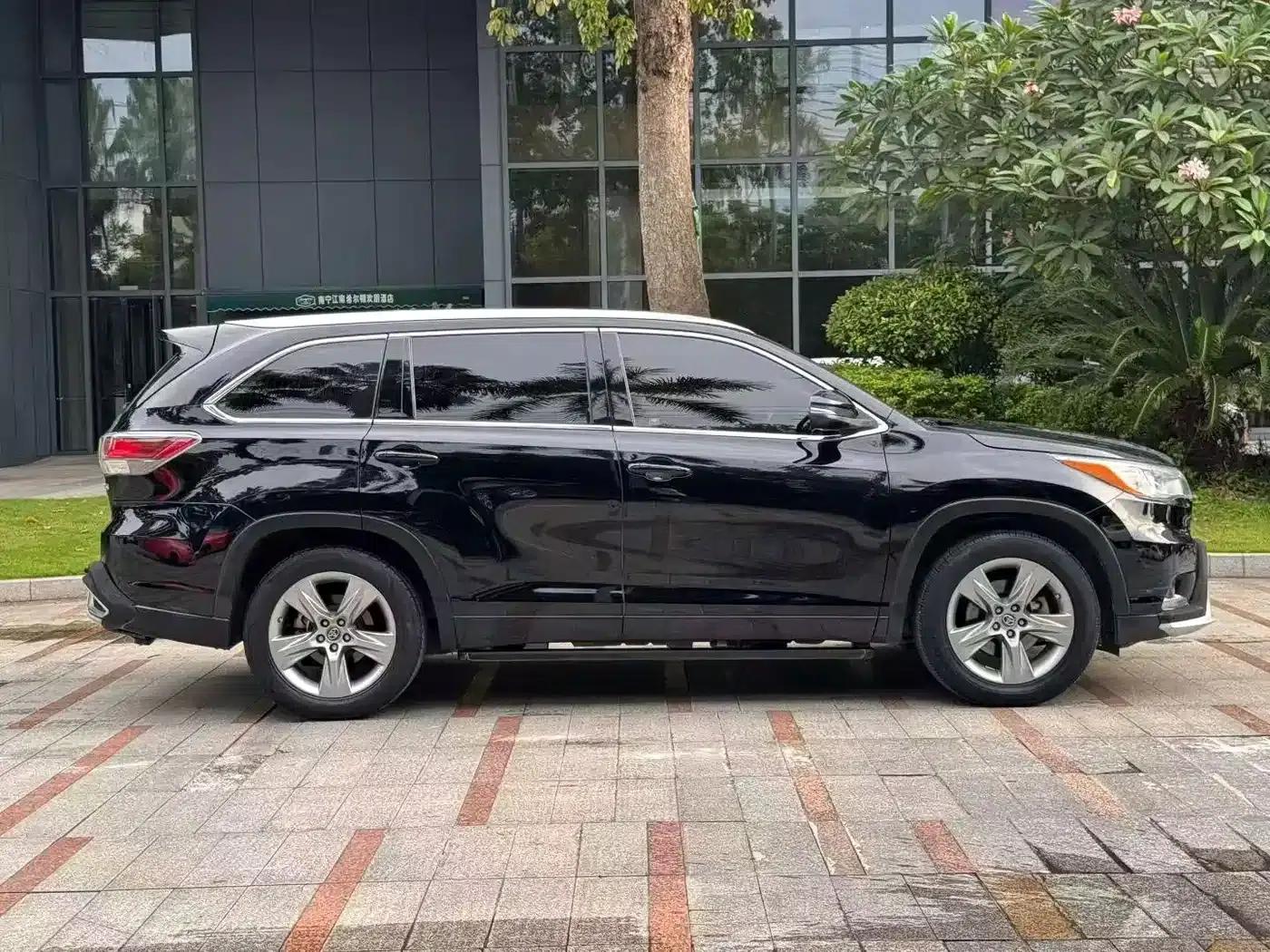 2015 Highlander 2.0T AWD Luxury 7-seater — миниатюра 5