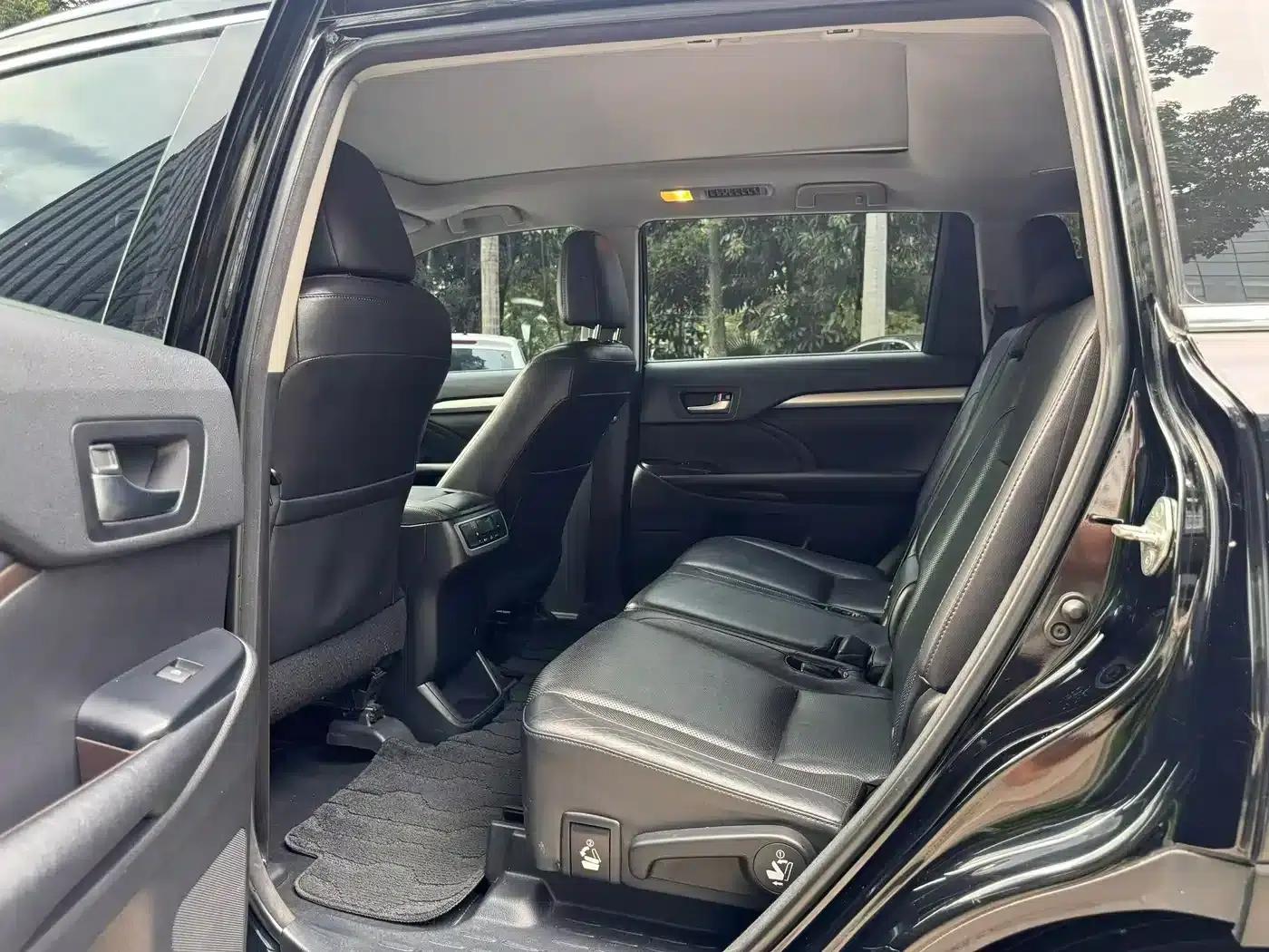 2015 Highlander 2.0T AWD Luxury 7-seater — миниатюра 7