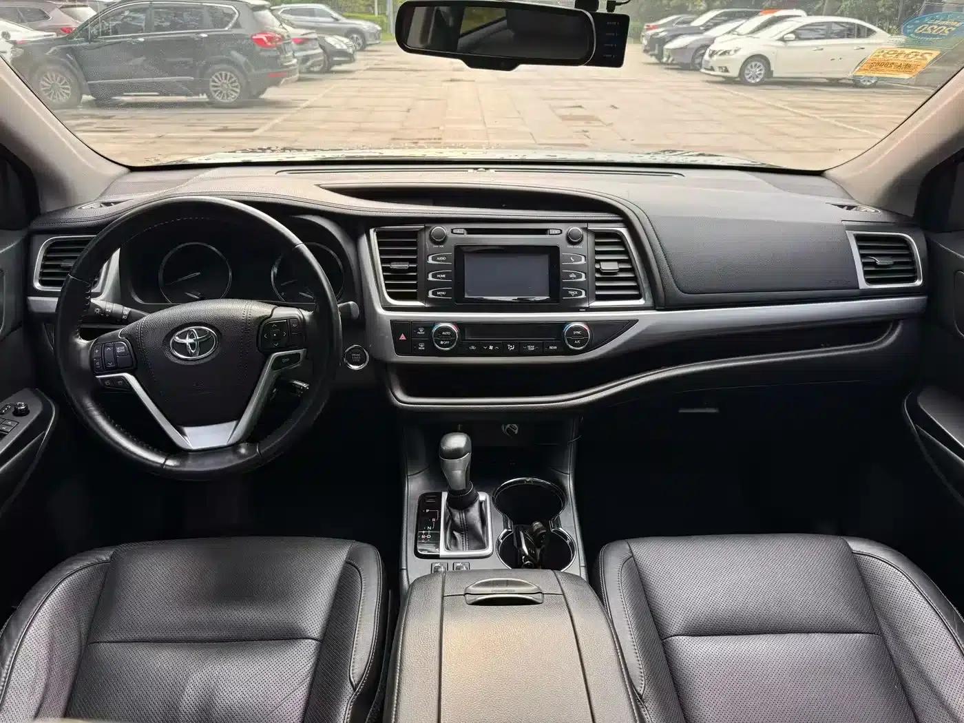 2015 Highlander 2.0T AWD Luxury 7-seater — миниатюра 8