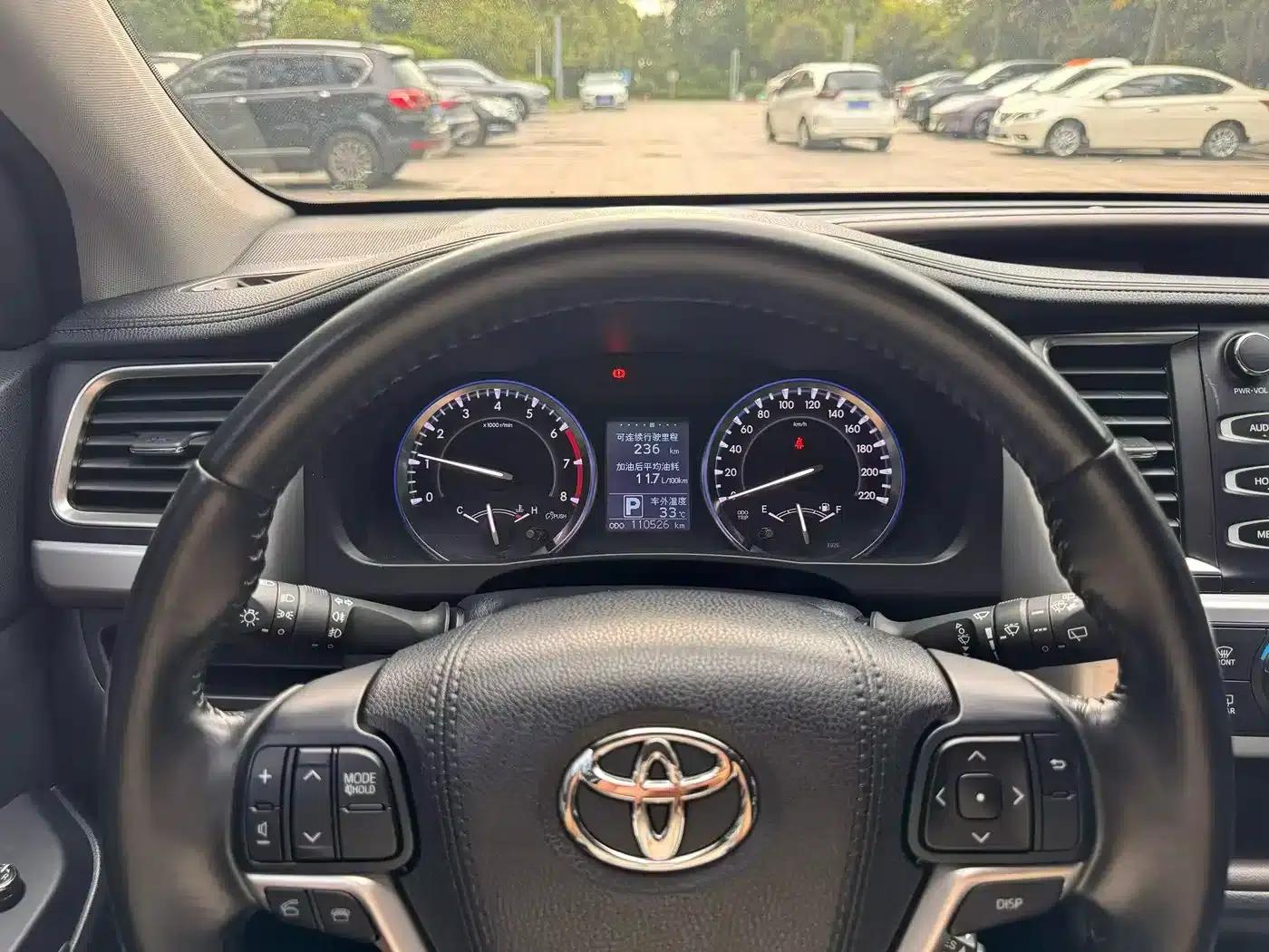 2015 Highlander 2.0T AWD Luxury 7-seater — миниатюра 9