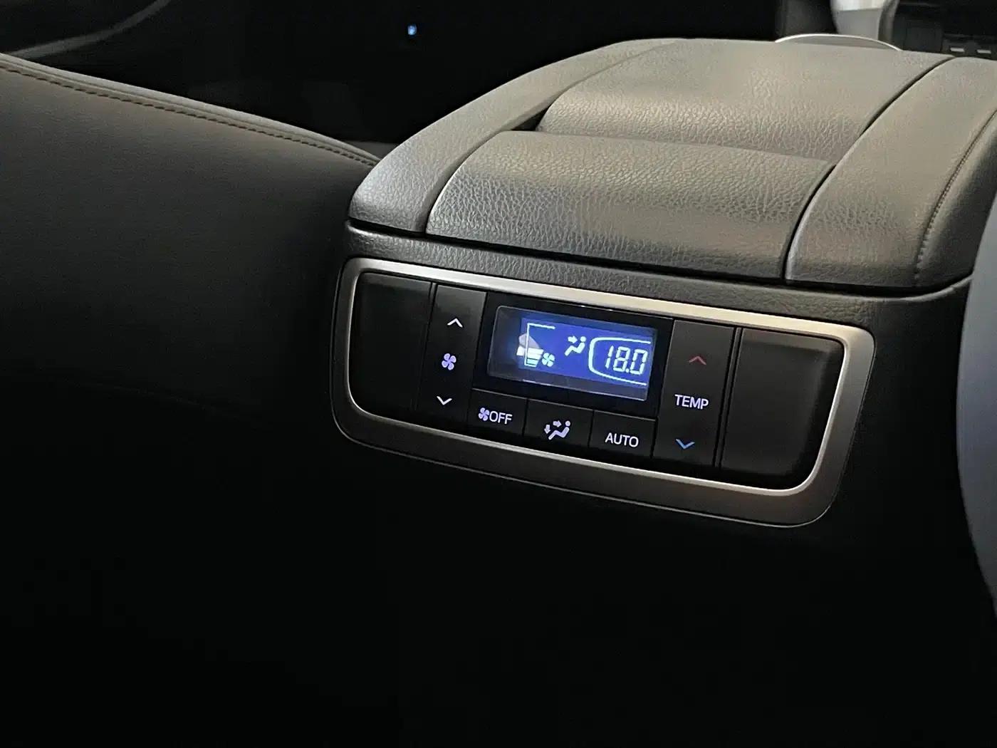 2021 Toyota Highlander 2.0T AWD Premium Edition (7-seater) — миниатюра 17