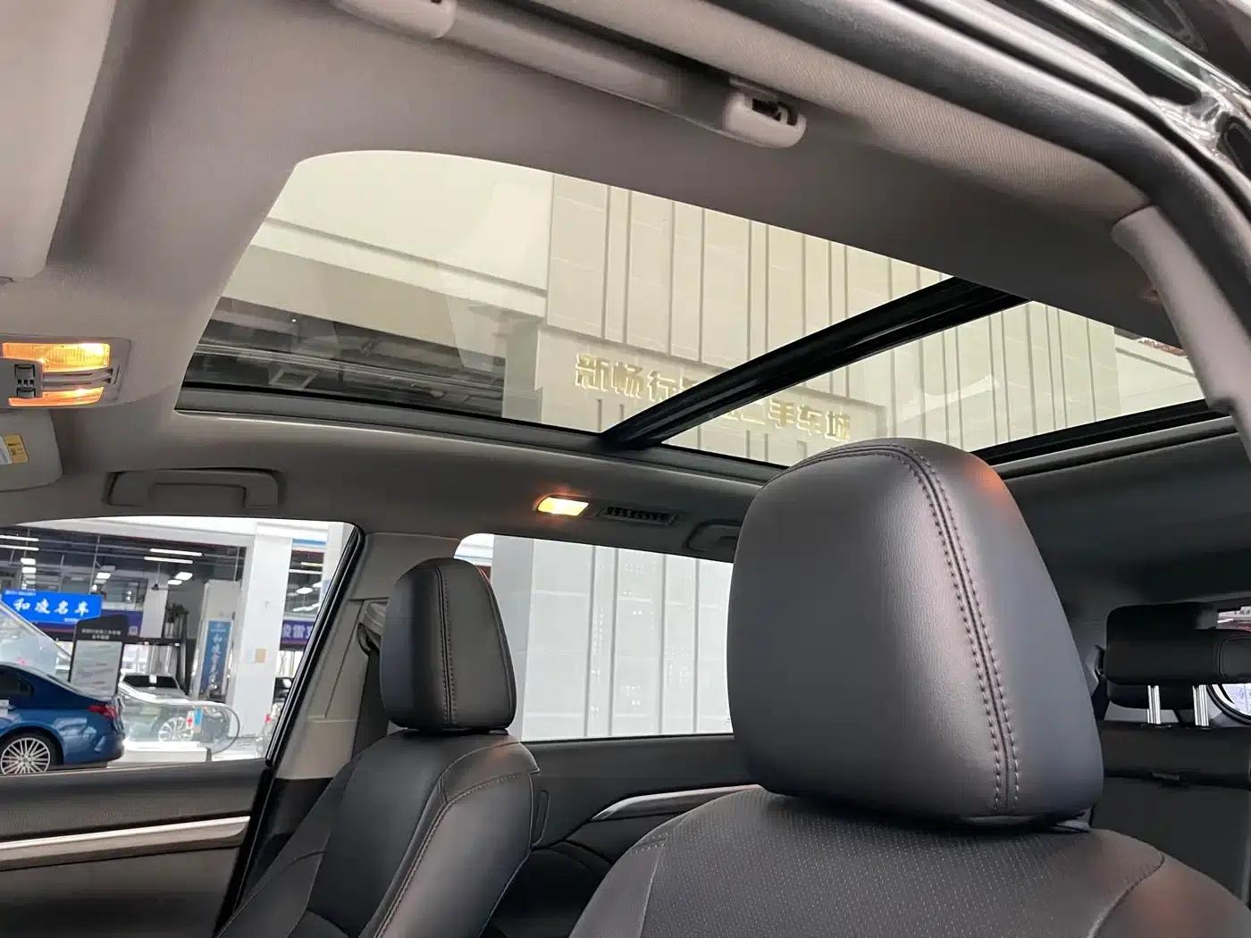 2021 Toyota Highlander 2.0T AWD Premium Edition (7-seater) — миниатюра 19