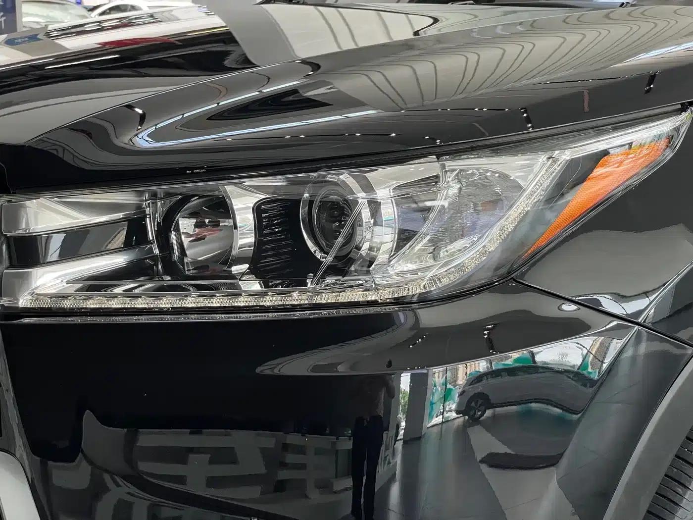 2021 Toyota Highlander 2.0T AWD Premium Edition (7-seater) — миниатюра 28