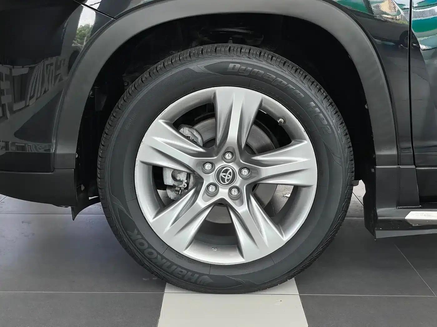2021 Toyota Highlander 2.0T AWD Premium Edition (7-seater) — миниатюра 29