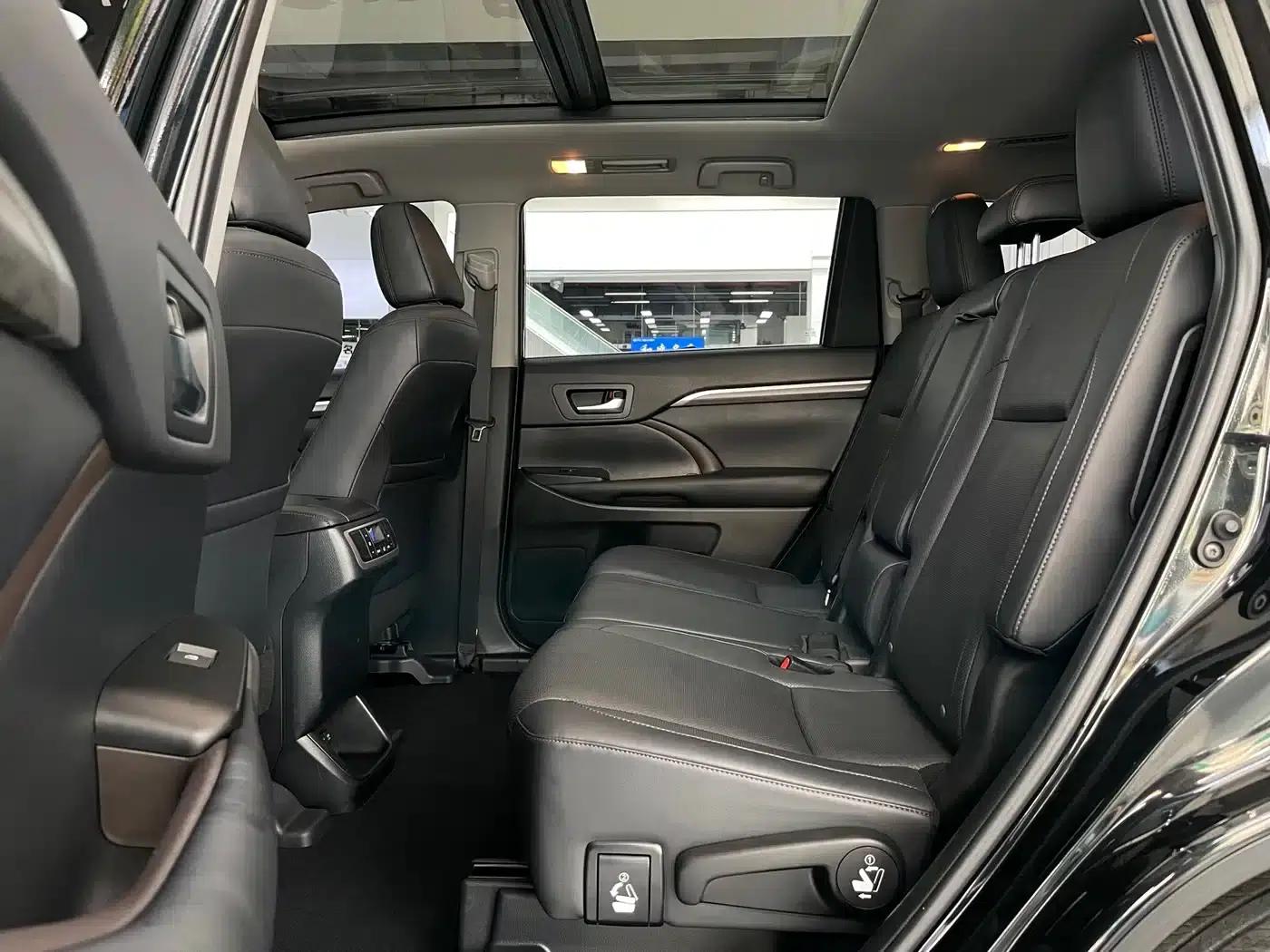 2021 Toyota Highlander 2.0T AWD Premium Edition (7-seater) — миниатюра 8