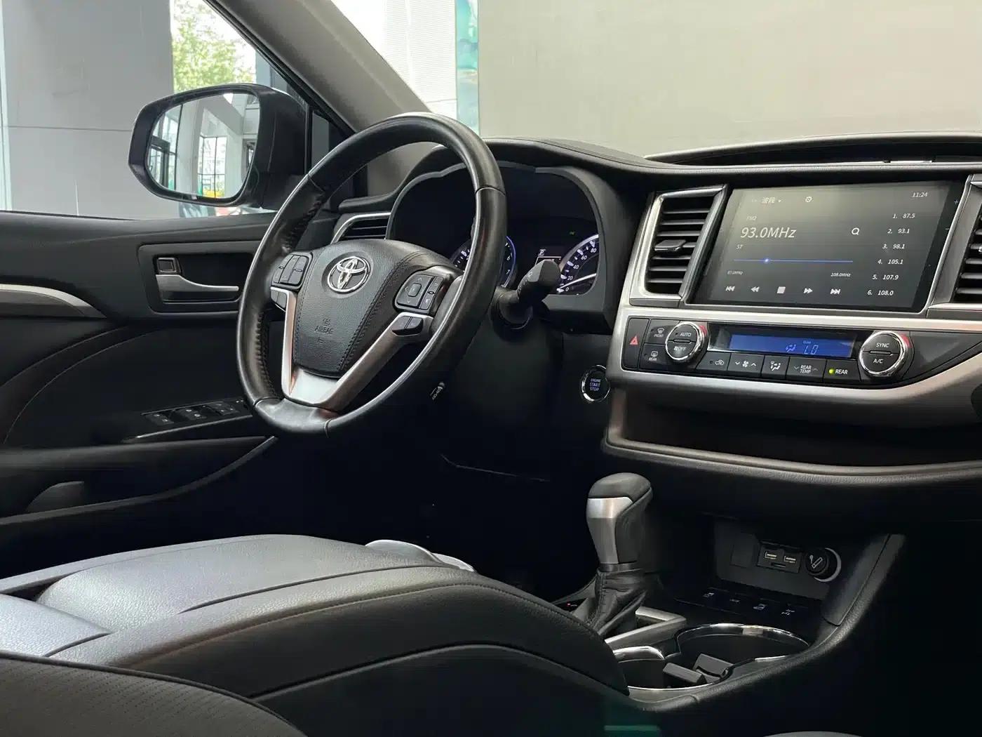 2021 Toyota Highlander 2.0T AWD Premium Edition (7-seater) — миниатюра 10