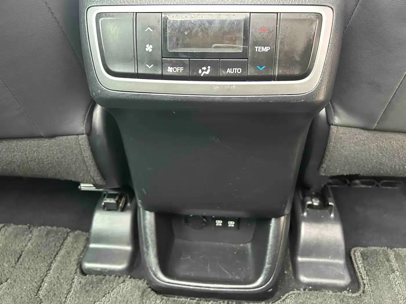 2018 Toyota Highlander 2.0T AWD Luxury 7-seater (China VI Emission Standard) — миниатюра 15
