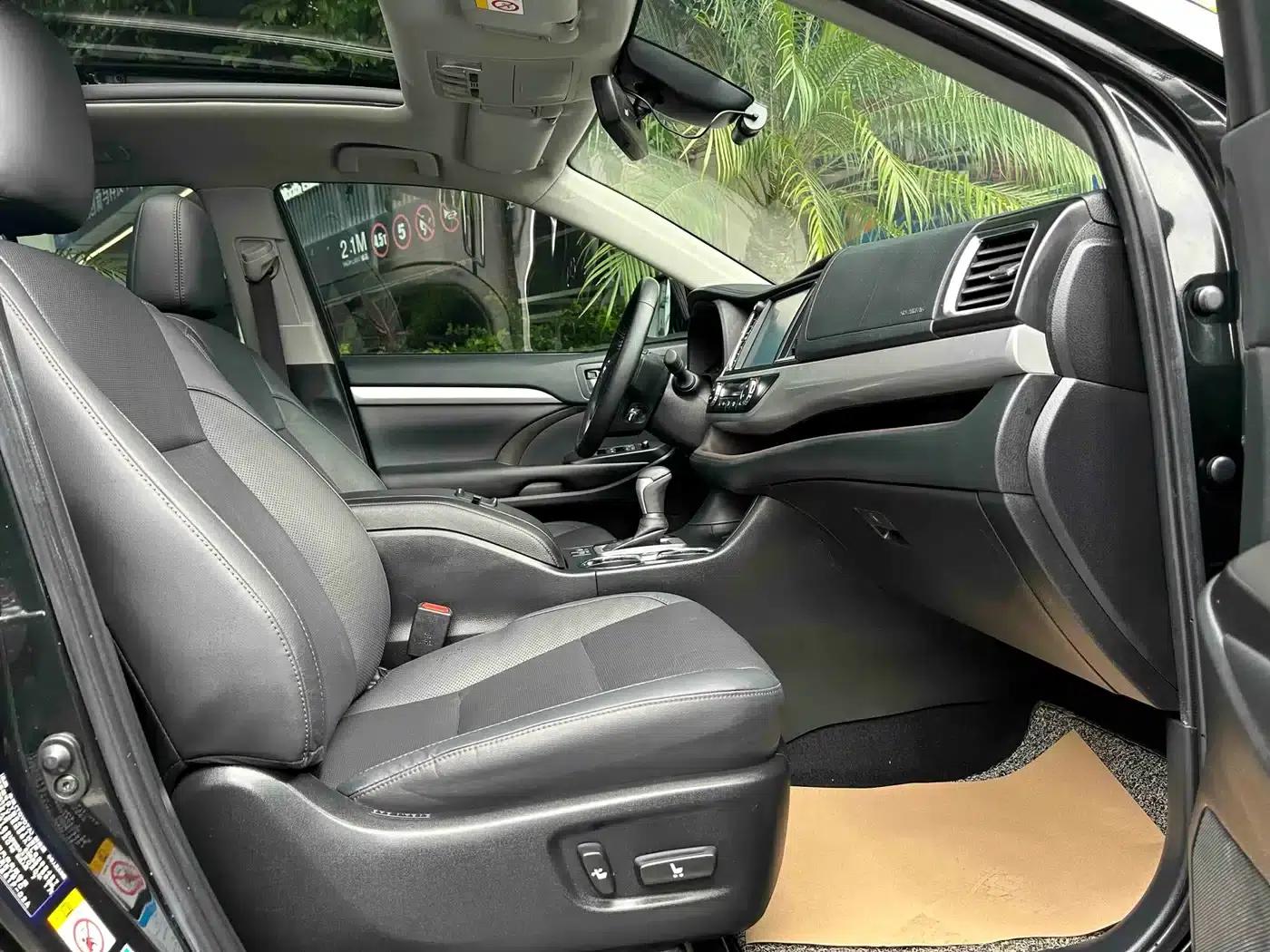 2018 Toyota Highlander 2.0T AWD Luxury 7-seater (China VI Emission Standard) — миниатюра 18