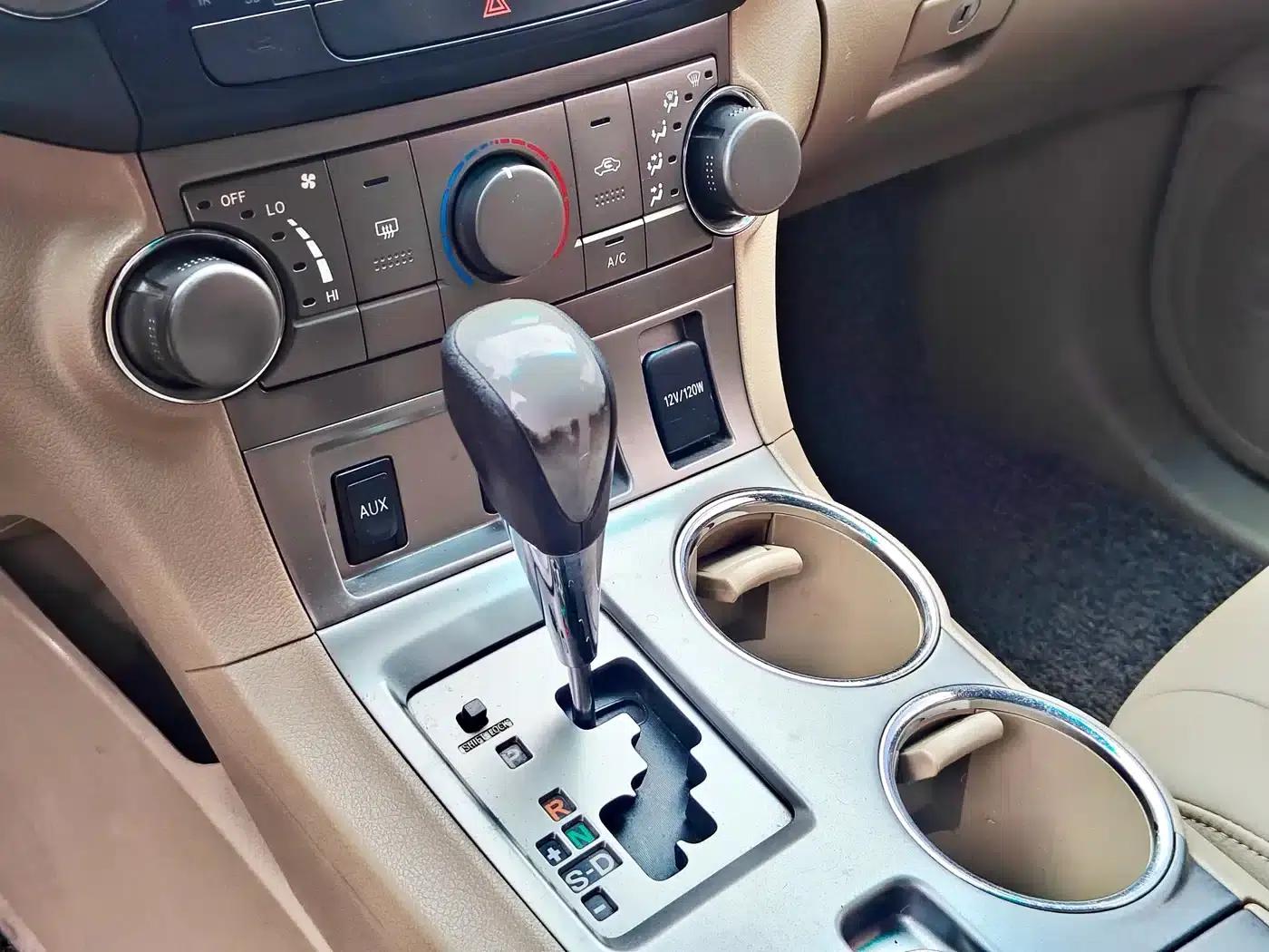Highlander 2009 2.7L 2WD 5-seater Sport Edition — миниатюра 17