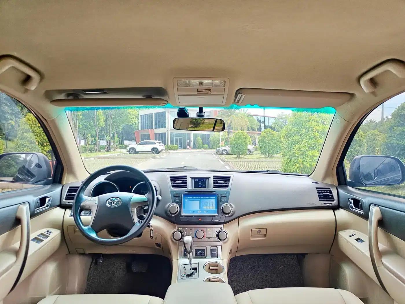Highlander 2009 2.7L 2WD 5-seater Sport Edition — миниатюра 21