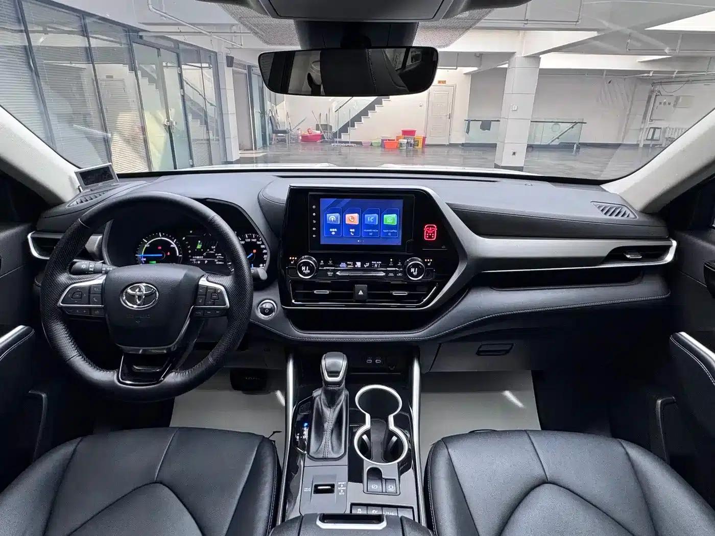 2023 Toyota Highlander 2.5L Intelligent Hybrid Dual-Motor AWD Luxury Edition 7-Seater — миниатюра 9