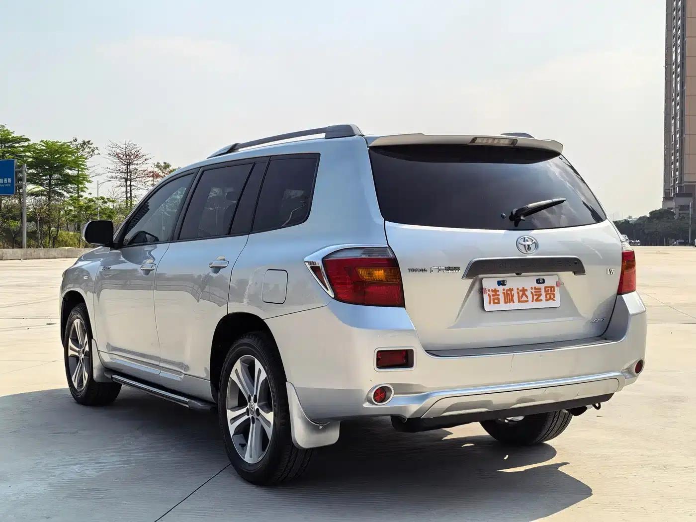 Highlander 2009 2.7L 2WD 7-seater Luxury Edition — миниатюра 15