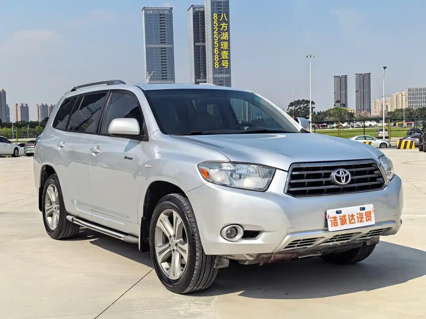 Highlander 2009 2.7L 2WD 7-seater Luxury Edition — миниатюра 3