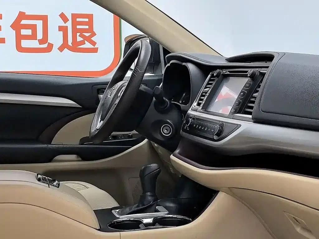2017 Highlander 2.0T AWD Elite Edition 7-seater — миниатюра 22
