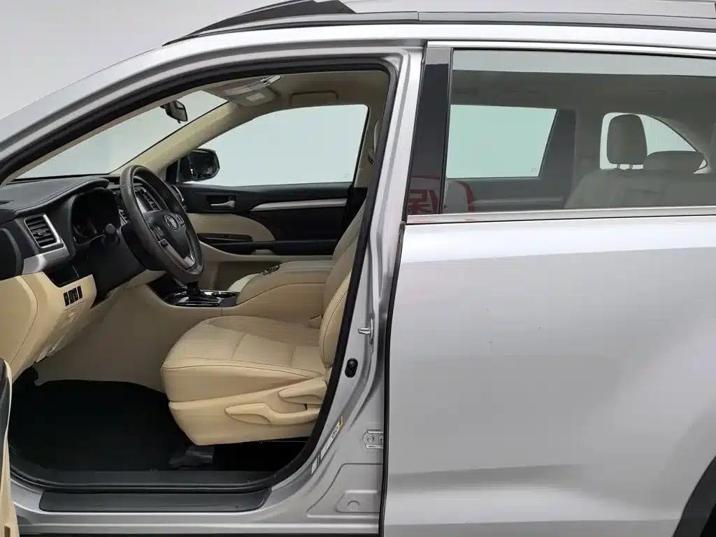2017 Highlander 2.0T AWD Elite Edition 7-seater — миниатюра 10