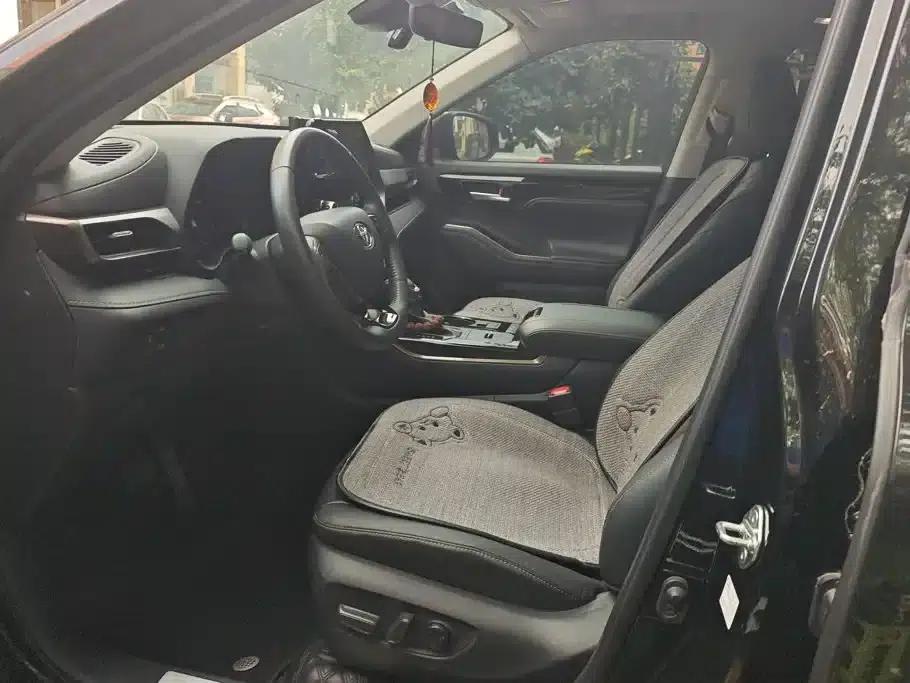 2024 Toyota Highlander 2.5L Intelligent Hybrid Dual-Motor AWD Premium Edition (7-seater) — миниатюра 9