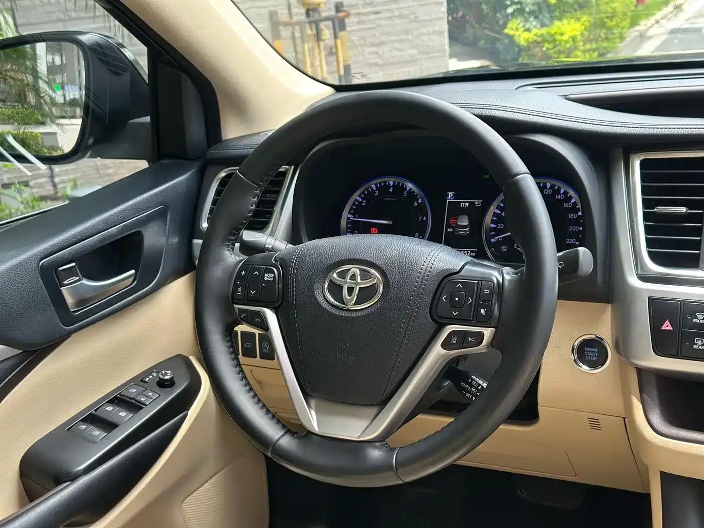 2018 Toyota Highlander 2.0T 4WD Premium Edition 7-seater (China VI Emission Standard) — миниатюра 15