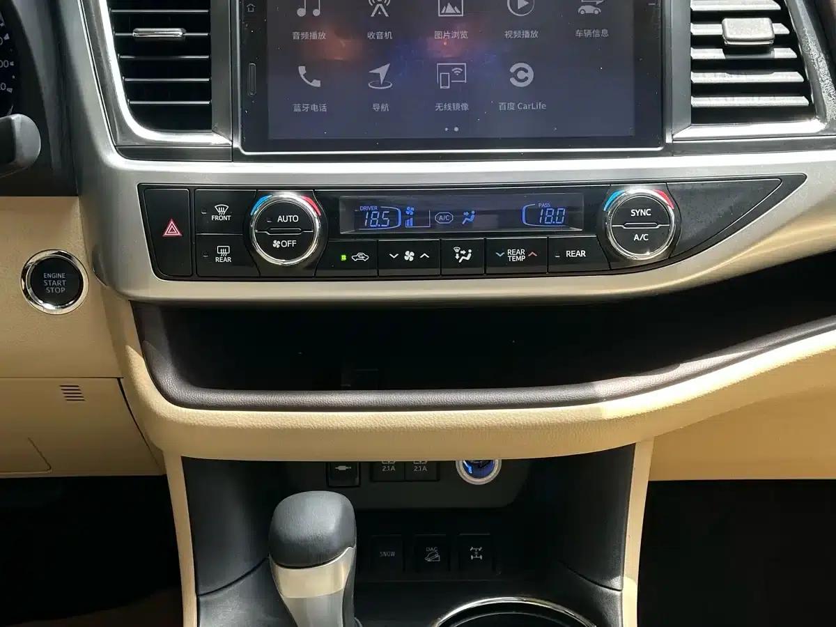 2018 Toyota Highlander 2.0T 4WD Premium Edition 7-seater (China VI Emission Standard) — миниатюра 17