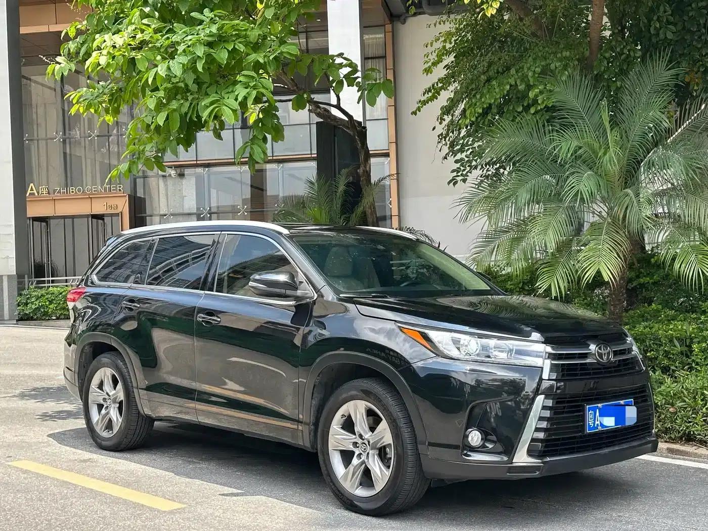 2018 Toyota Highlander 2.0T 4WD Premium Edition 7-seater (China VI Emission Standard) — миниатюра 3