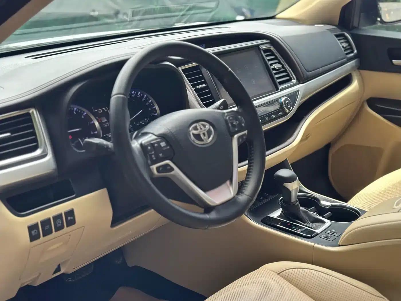 2018 Toyota Highlander 2.0T 4WD Premium Edition 7-seater (China VI Emission Standard) — миниатюра 22