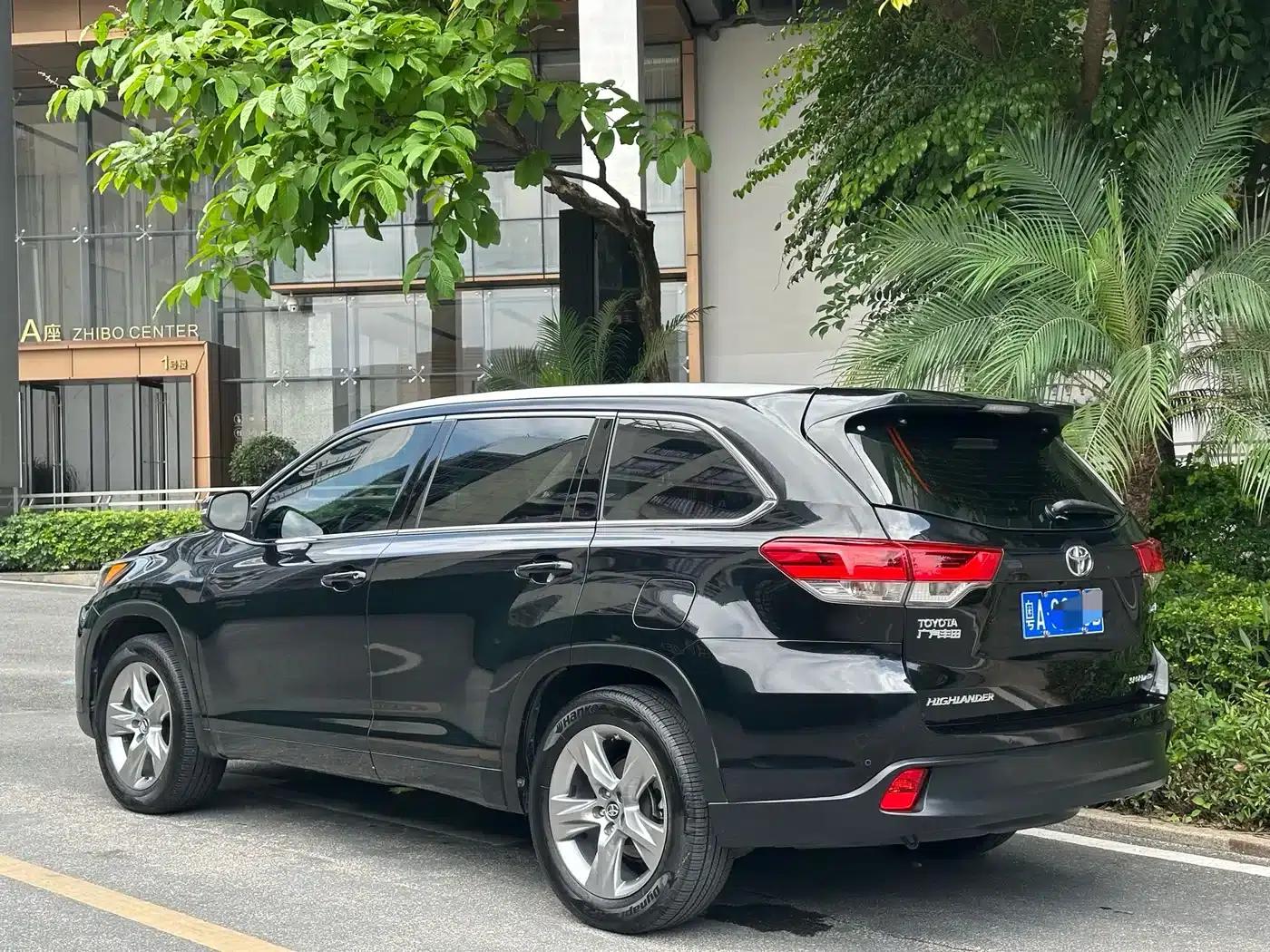 2018 Toyota Highlander 2.0T 4WD Premium Edition 7-seater (China VI Emission Standard) — миниатюра 6