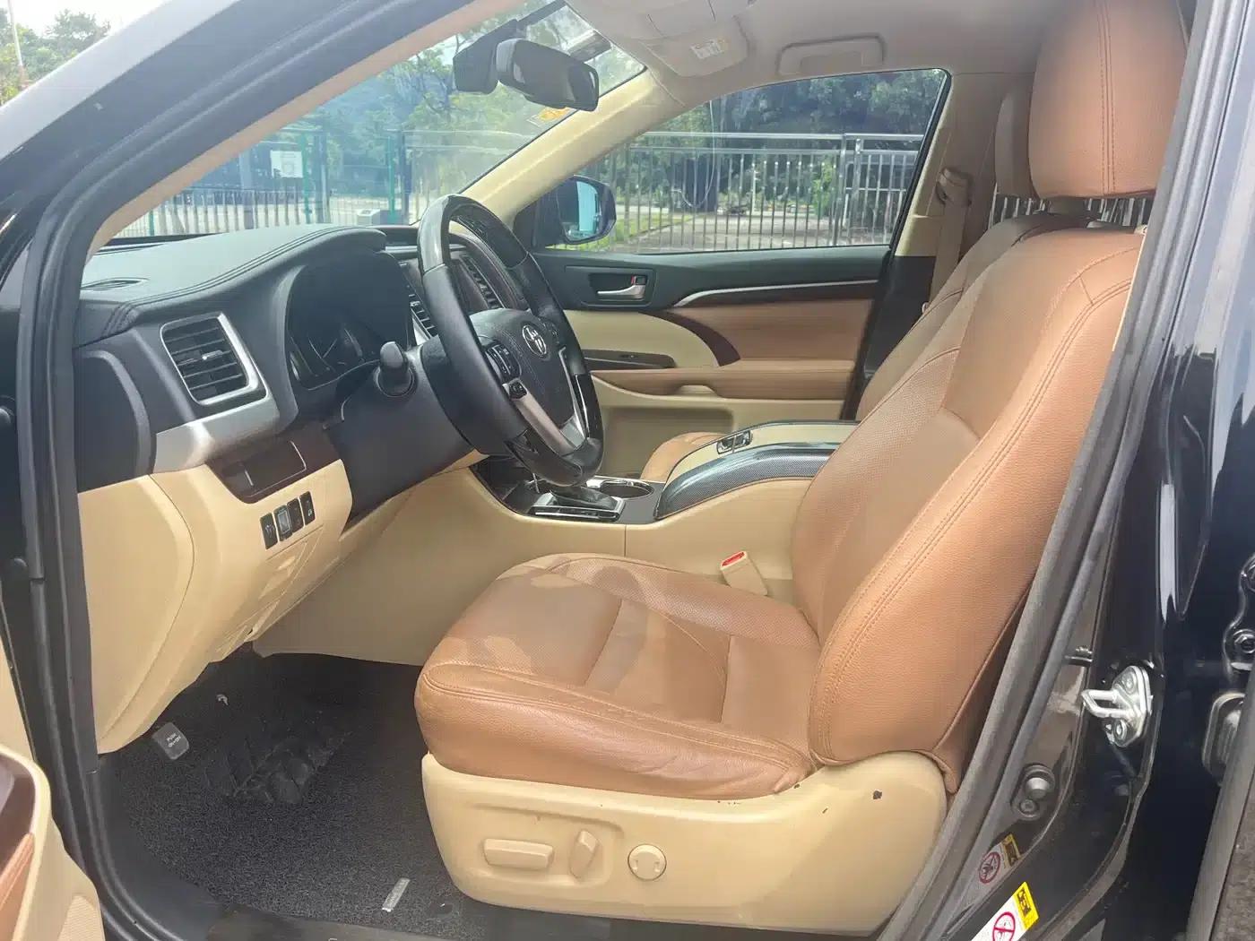 2015 Highlander 3.5L AWD Elite Edition 7-Seater — миниатюра 5