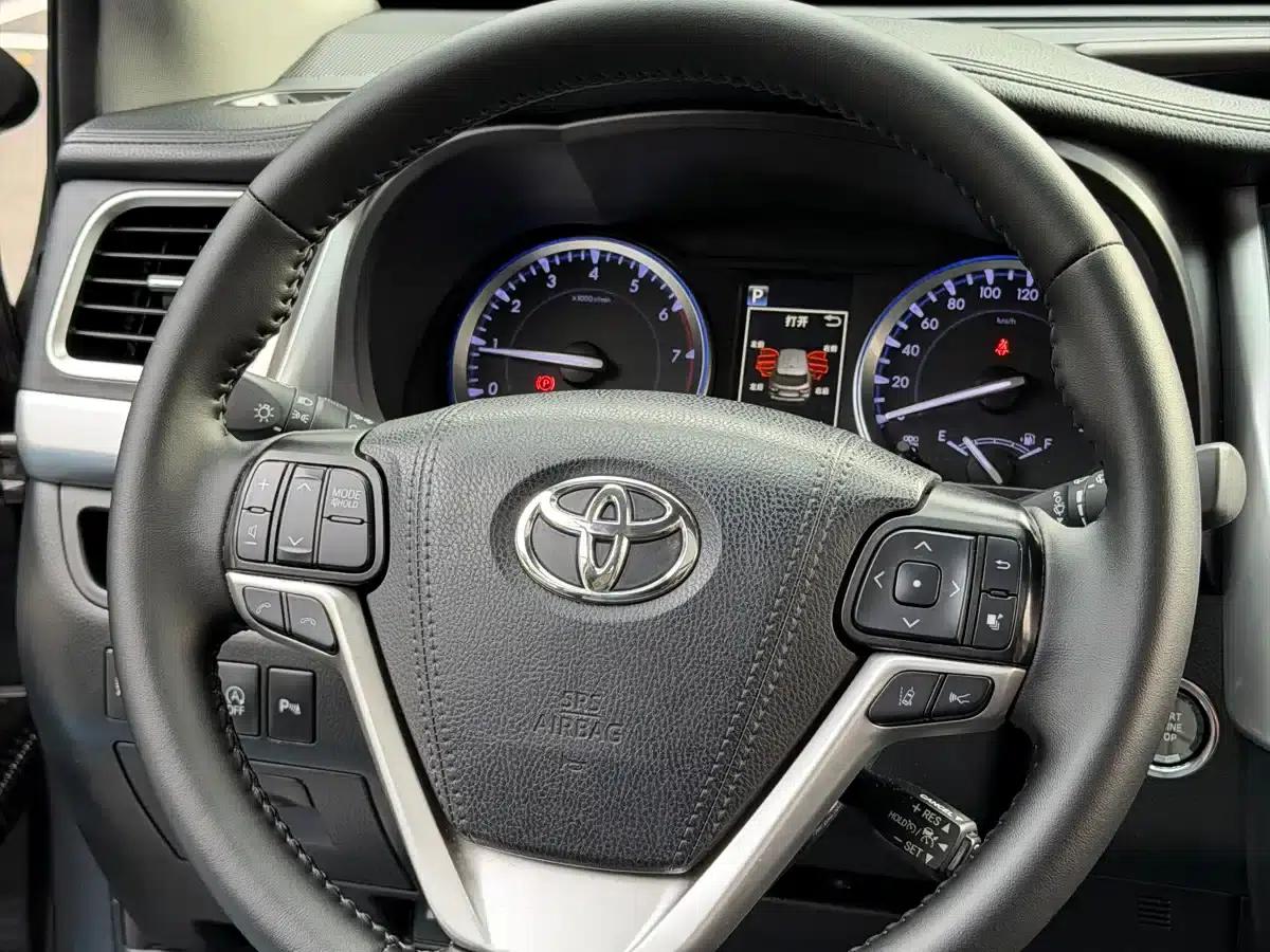 2018 Toyota Highlander 2.0T 2WD Luxury 7-seater (National V Emission Standard) — миниатюра 16