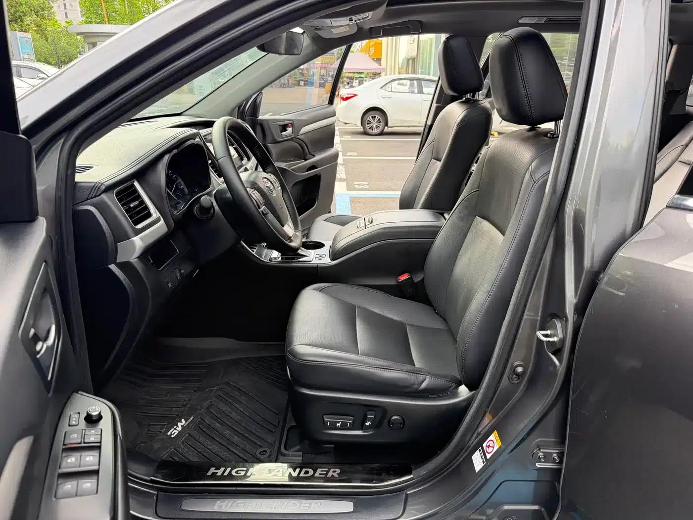 2018 Toyota Highlander 2.0T 2WD Luxury 7-seater (National V Emission Standard) — миниатюра 10
