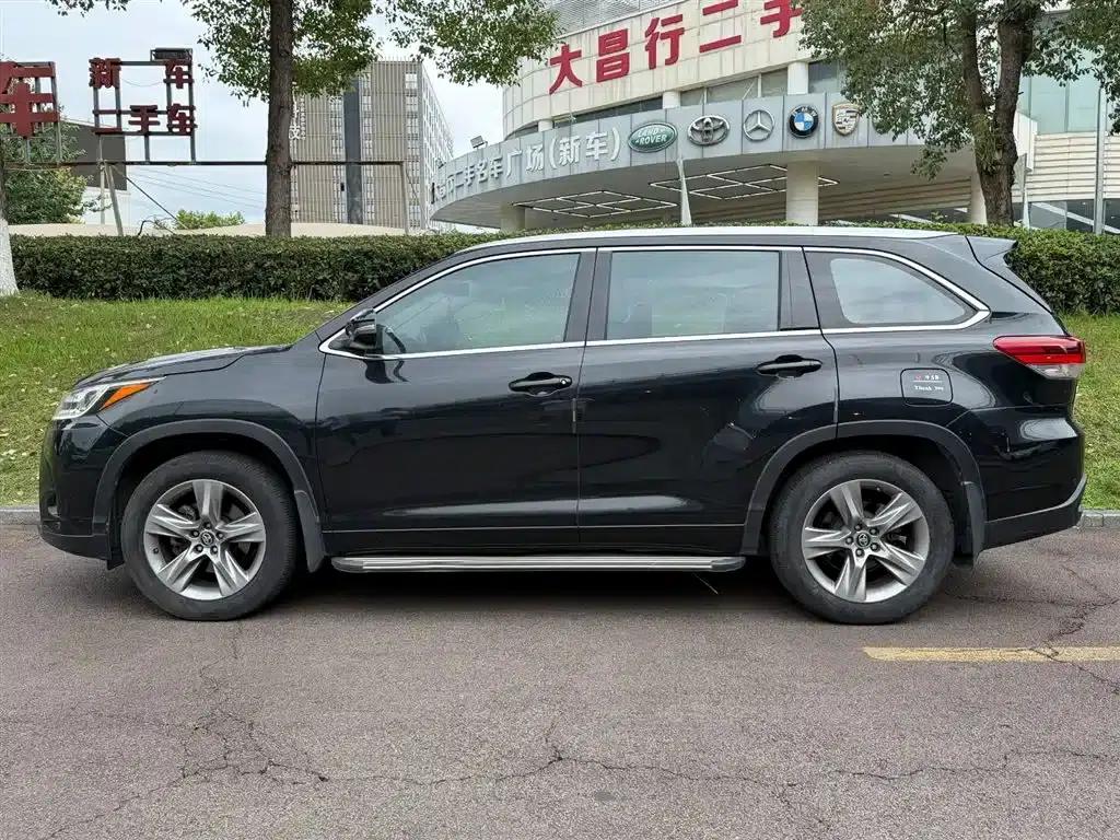 2021 Toyota Highlander 2.0T AWD Luxury 7-seater — миниатюра 3