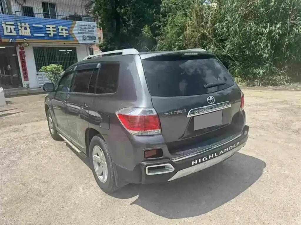 2012 Highlander 2.7L 2WD 7-seater Elite Edition — миниатюра 6