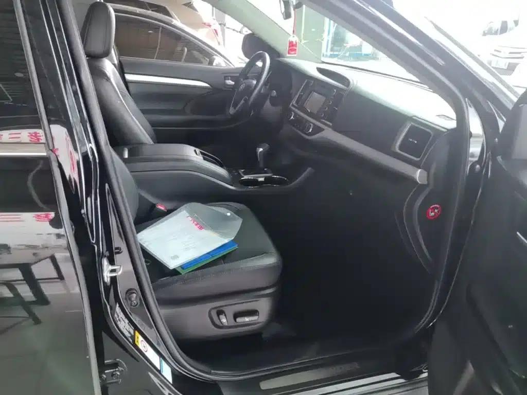 2015 Highlander 2.0T AWD Luxury 7-seater — миниатюра 25