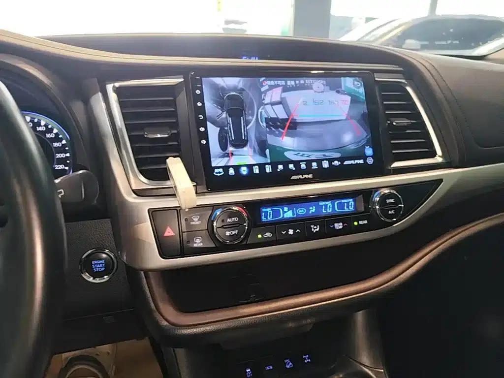 2018 Toyota Highlander 2.0T AWD Luxury 7-seater (China VI Emission Standard) — миниатюра 13