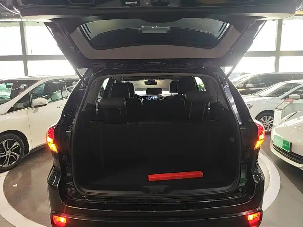 2018 Toyota Highlander 2.0T AWD Luxury 7-seater (China VI Emission Standard) — миниатюра 19