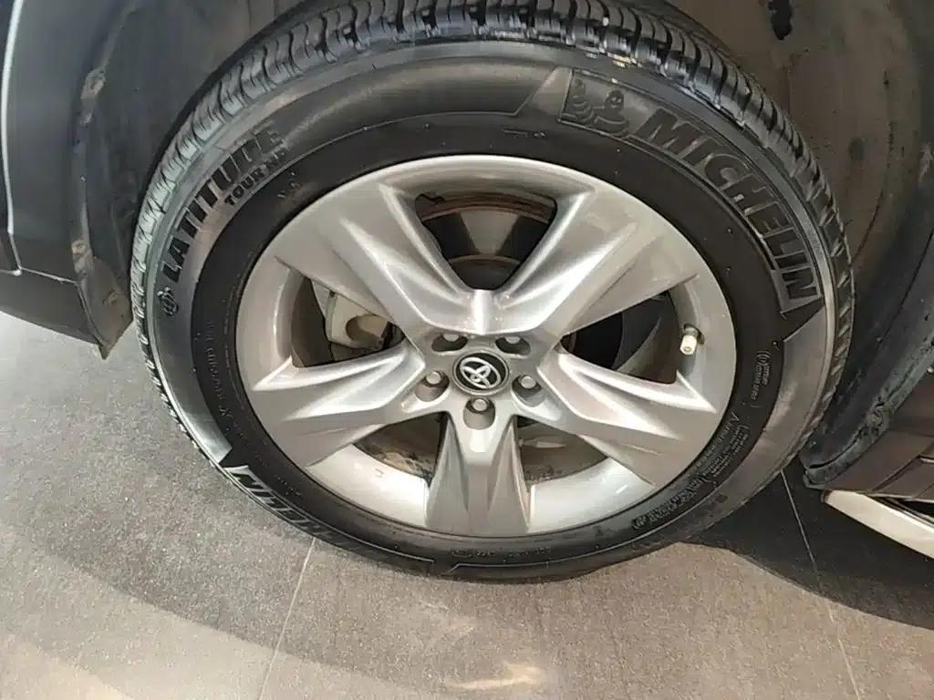 2018 Toyota Highlander 2.0T AWD Luxury 7-seater (China VI Emission Standard) — миниатюра 23