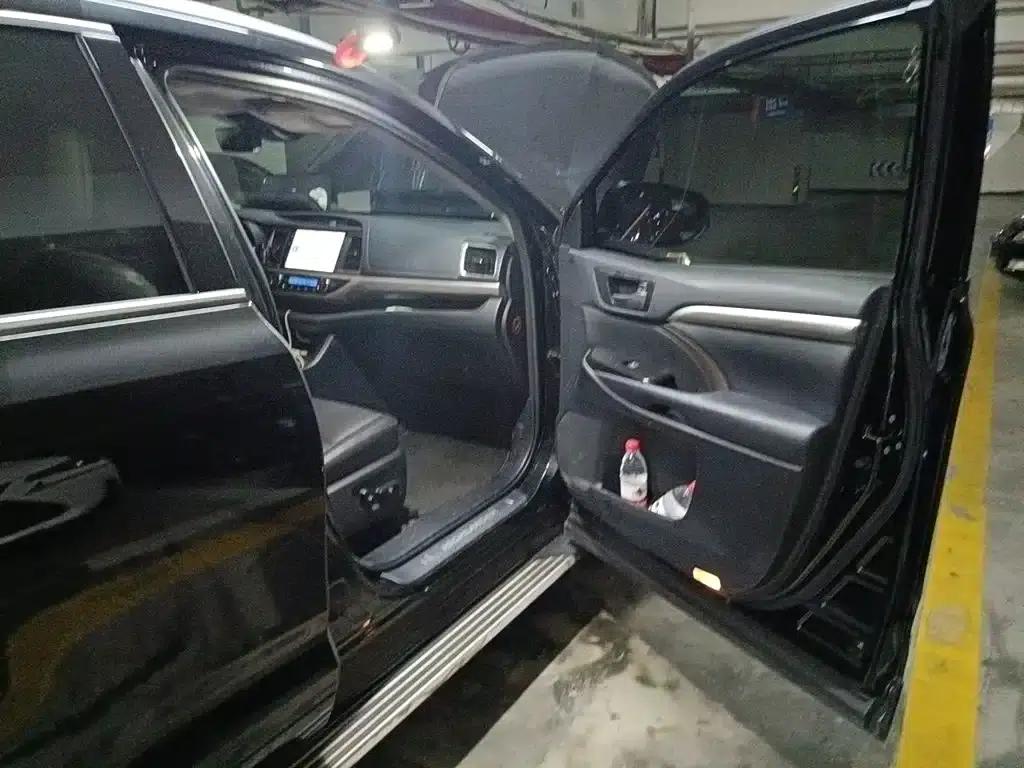 2018 Toyota Highlander 2.0T 4WD Premium Edition 7-seater (National V Emission Standard) — миниатюра 22