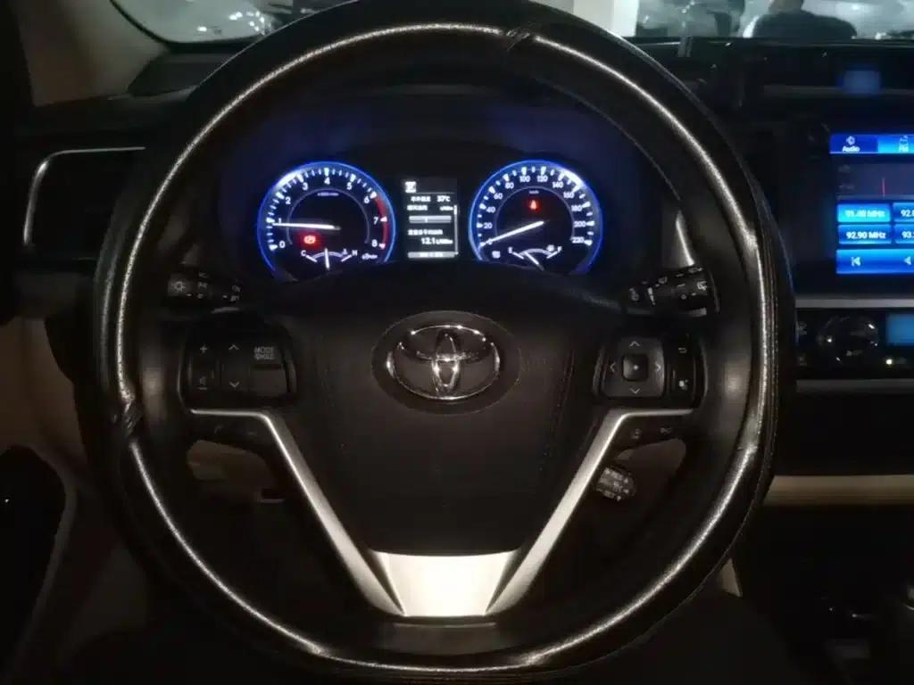 2018 Toyota Highlander 2.0T AWD Luxury 7-seater (China VI Emission Standard) — миниатюра 11