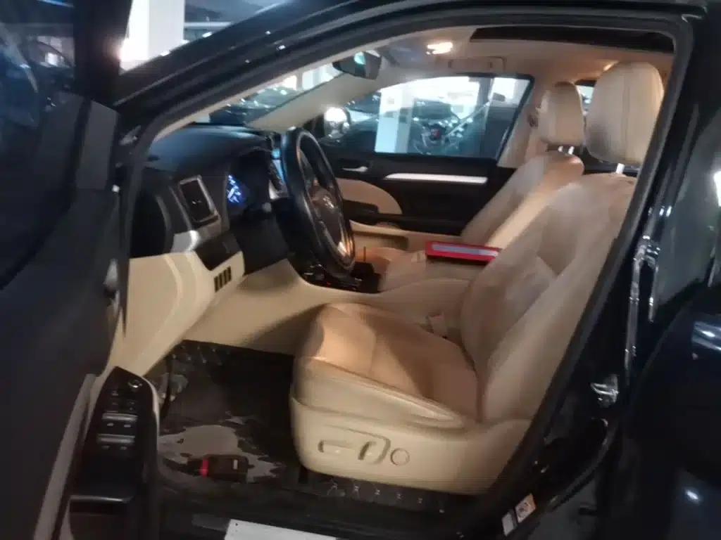 2018 Toyota Highlander 2.0T AWD Luxury 7-seater (China VI Emission Standard) — миниатюра 16