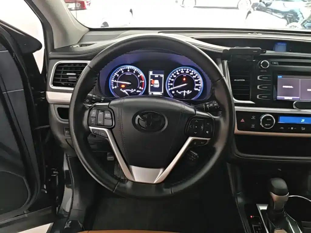 2018 Toyota Highlander 2.0T AWD Knight Edition 7-seater (China VI Emission Standard) — миниатюра 11