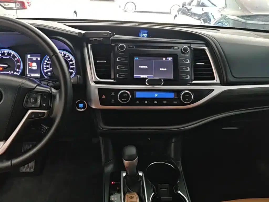 2018 Toyota Highlander 2.0T AWD Knight Edition 7-seater (China VI Emission Standard) — миниатюра 13