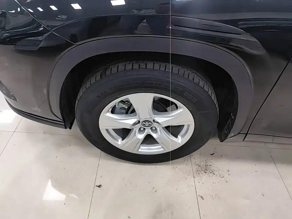 2023 Toyota Highlander 2.5L Intelligent Hybrid Dual-Motor AWD Elite Edition (7-seater) — миниатюра 23