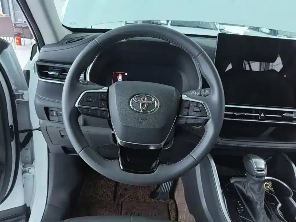 2026 Toyota Highlander 2.5L Intelligent Hybrid Dual-Motor Two-Wheel Drive Elite Edition (5-seater) — миниатюра 11